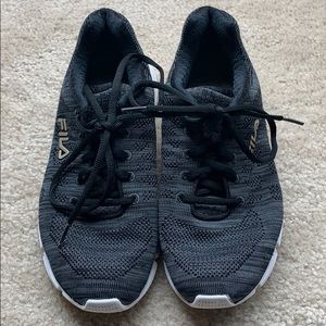 Fila athletic sneaker size 8 black